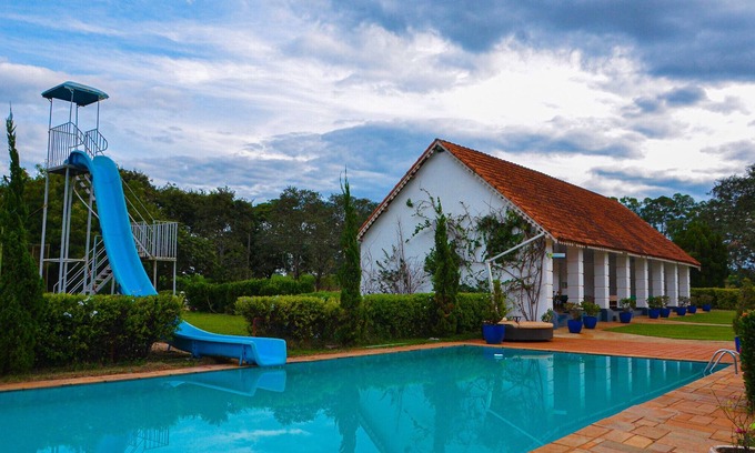 Serra Azul Skihütte | Chalé inglês na Fazenda Visconde perto de Ribeirão
