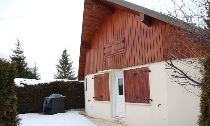 Metabief Skihütte | Chalet 30m² in Métabief (Doubs) am Fuße der Pisten (Ski & MTB), See 10 Minuten entfernt