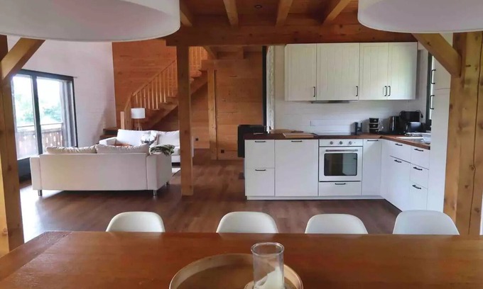 Le Frasnois Skihütte | Chalet Accueillant Avec vue sur le lac de Narlay