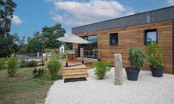 Trebeurden Skihütte | Chalet 'An Ti Koad Spa Privatif 800m Plage' mit Privatterrasse, privatem Garten und Wi-Fi