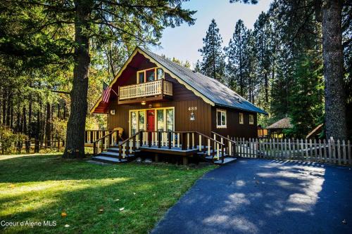 Sandpoint Skihütte | Chalet at the base of Schweitzer Mountain