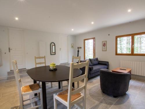 Saint-Pompont Haus | Chalet bois intime avec Wifi, piscine partagée, à 1 km de St Pompont - FR-1-616-429
