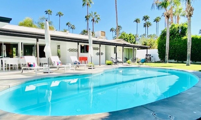 Deep Well Ranch Haus | Klassisches Midcentury Modernes Ranchhaus in historischen Deepwell Estates