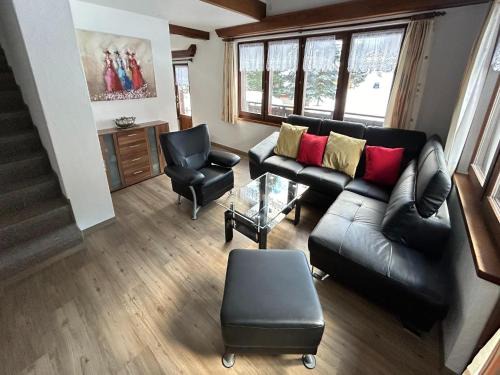 Saas Grund Wohnung | Chalet in Saas Fee near Ski Slopes
