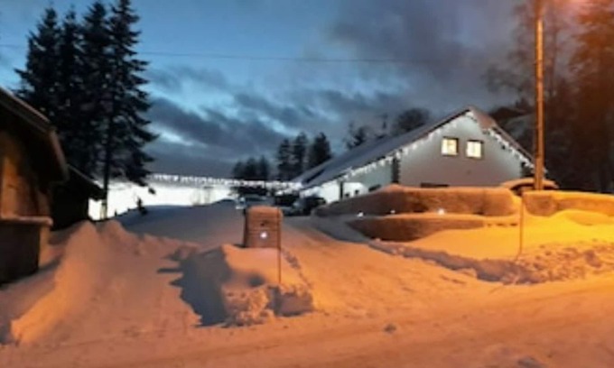 Foncine-le-Haut Wohnung | Chalet les Hirondelles nestled in the heart of the Haut Jura Mountains