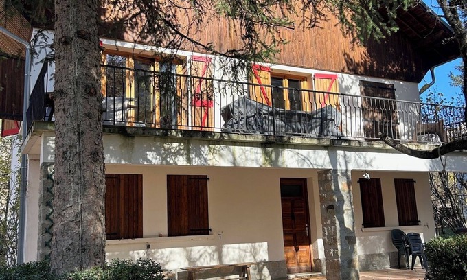 Colmars Skihütte | Chalet Tuilerie sleeps 16 - 15 minutes ski station - great year round retreat