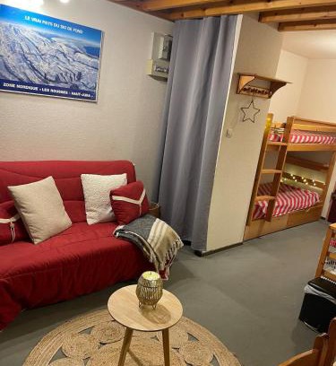 Premanon Wohnung | Chaleureux studio montagnard avec balcon 2402