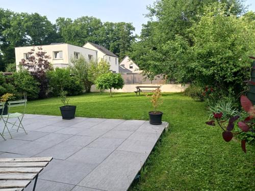 Offemont Haus | Chambre calme à la limite de Belfort, maison avec jardin proche du stade, du skatepark et de la rivière