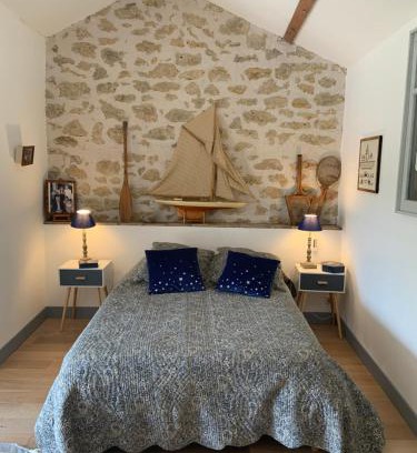 Roquemaure Haus | Chambre chez l'habitant dans MAS provençal avec piscine partagée en saison