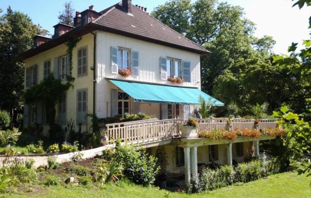 Arc-et-Senans Haus | Chambres d'hôtes Le Petit Roche