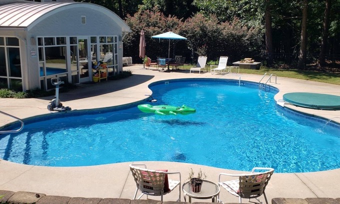 Raleigh Wohnung | Changes In Latitudes Pool & Apartment Raleigh NC.