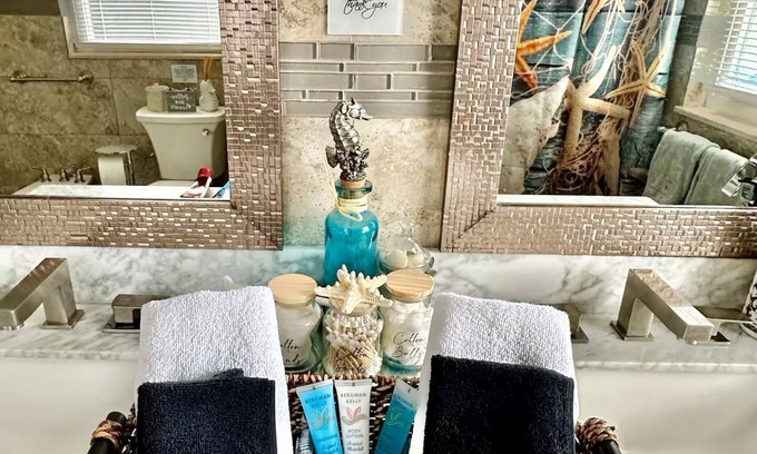 Mystic Island Haus | Charmingly decorated , beautiful lagoon front beach house in Little Egg Harbor