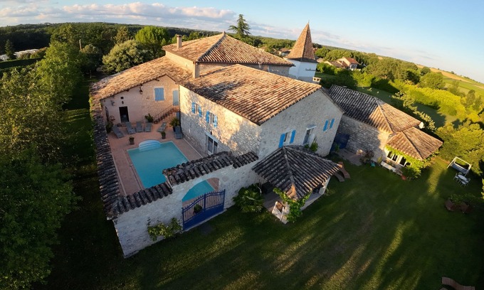 Cahuzac-sur-Vere Haus | Character house with pool + spa