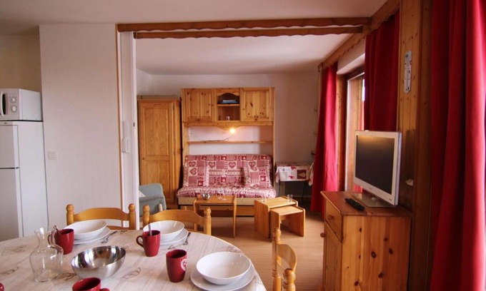 Les Saisies Wohnung | Charmant 2 Pièces Cabine aux Saisies - Rez-de-Chaussée, Balcon, 6 Pers. - Commerces à Proximité - FR-1-594-68