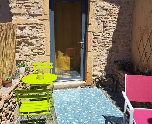 Lacenas Wohnung | Charmant studio à 5 minutes de villefranche