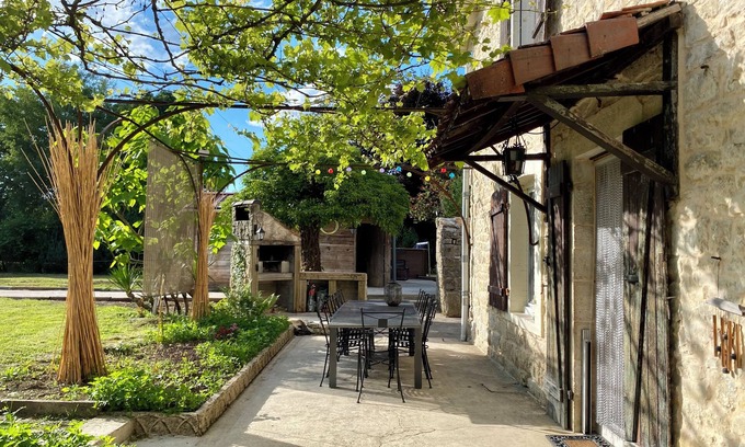 Port-Lesney Haus | Charmante Maison de Campagne Avec Piscine