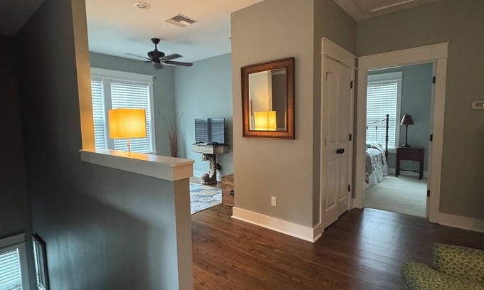 Tallahassee Wohnung | Charming 1-bdrm apt. Perfect for the 2026 legislative session and committee wks