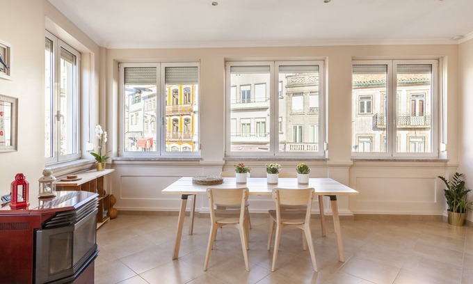 Lamego Wohnung | Charming 120m² in Historic Center
