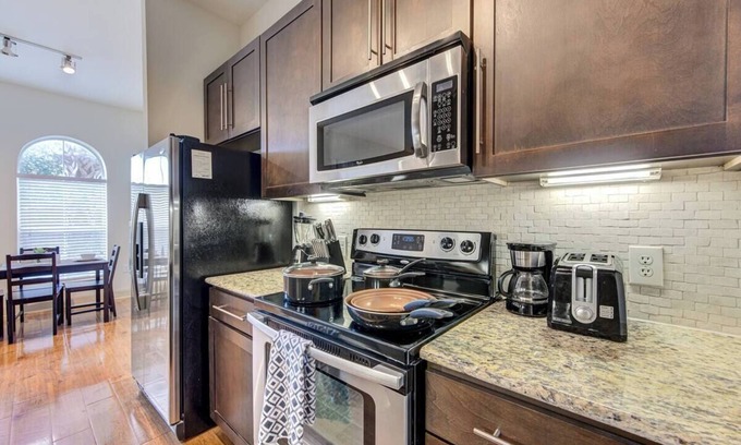 Texas Medical Center Wohnung | Charming 1BR apt in Houston with AC, Pets OK, fitness room, NRG,Med Center