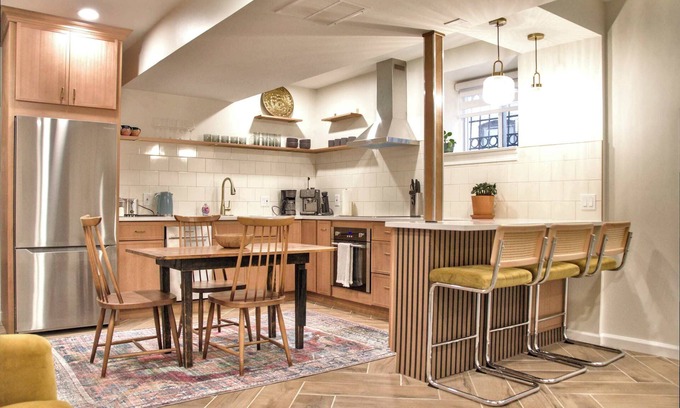 Bloomingdale Wohnung | Charming 1BR Apt on Hidden Park in Historic DC!