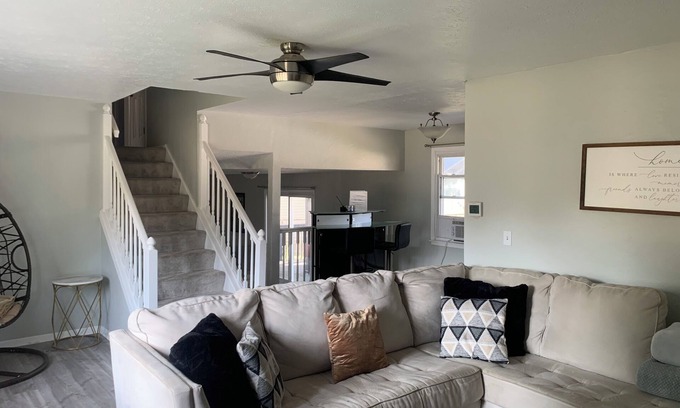 Mentor-on-the-Lake Haus | Charming 2-bedroom house in serene Mentor-on-the-Lake