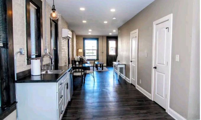 Near East Columbus Haus | Charming 2-bed 1/2 duplex with ensuite bathrooms, Wi-Fi, close to everything!