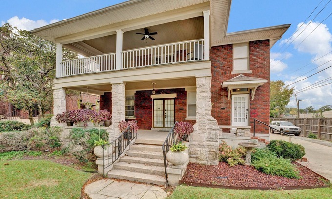 Central Gardens Wohnung | Charming 2-BR apt 4 min to hospital, free WiFi, in Memphis Midtown, free parking