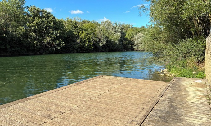Noisy-le-Grand Wohnung | Charming 2pieces on the banks of the Marne adjoining the garden