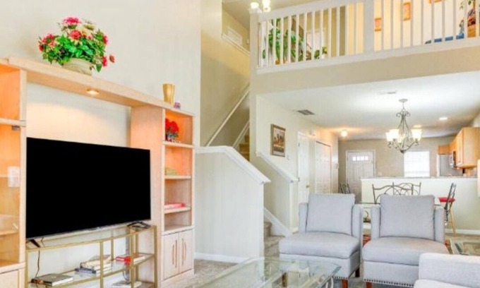 Greensboro Haus | Charming 3-bedroom house in lovely Greensboro with WiFi, AC