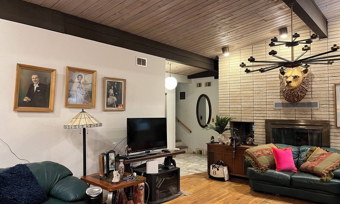 Hinsdale Haus | Charming 3-bedroom house in Pleasant Hinsdale with WiFi