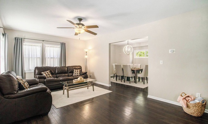 Ottawa Haus | Charming 3-bedroom house close to Promedica and UToledo