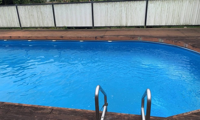 Awakeri Haus | Charming 3-bedroom mobile home with AC, WiFi in delightful Awakeri