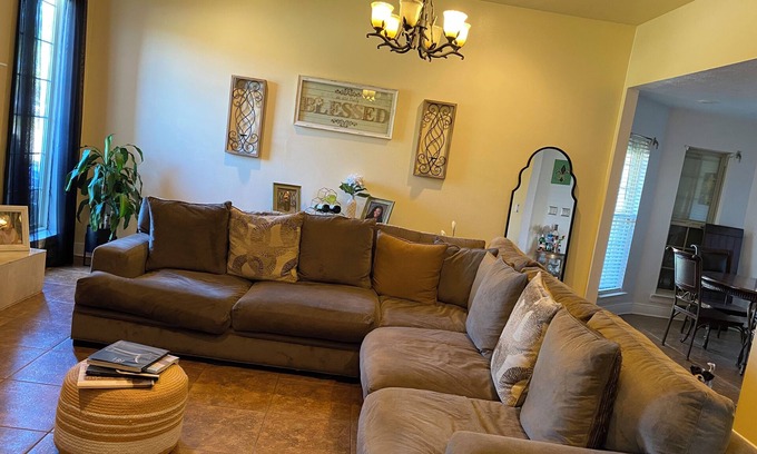 Little Woods Haus | Charming 3-bedroom house with WiFi, AC in delightful New Orleans, pool, safe