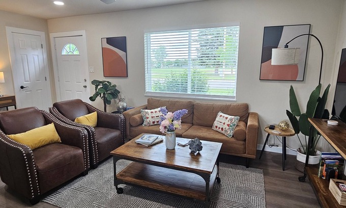 Aurora Haus | Charming 3BR home with AC near Aurora medical campus, parks & hospitals