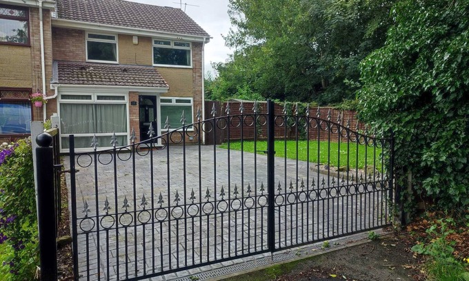 Wythenshawe Haus | Ferienhaus-Eigenes Badezimmer-Exklusiv-Gartenblick-Serendipity