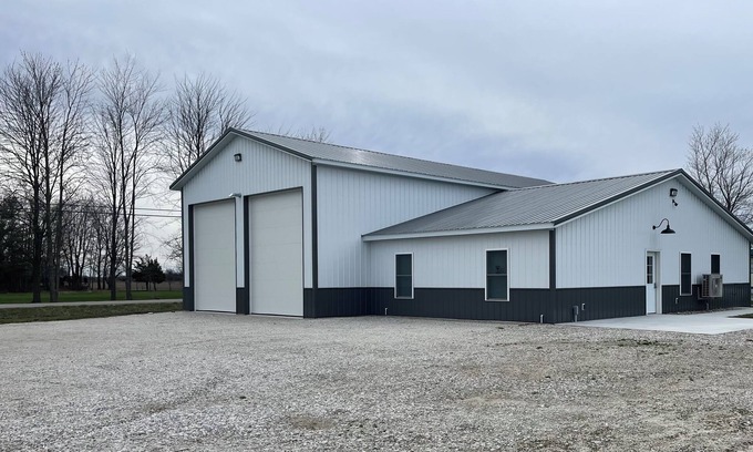 Oak Harbor Haus | Charming 8 person, 2-bedroom barndominium with WiFi, AC in gorgeous Oak Harbor.