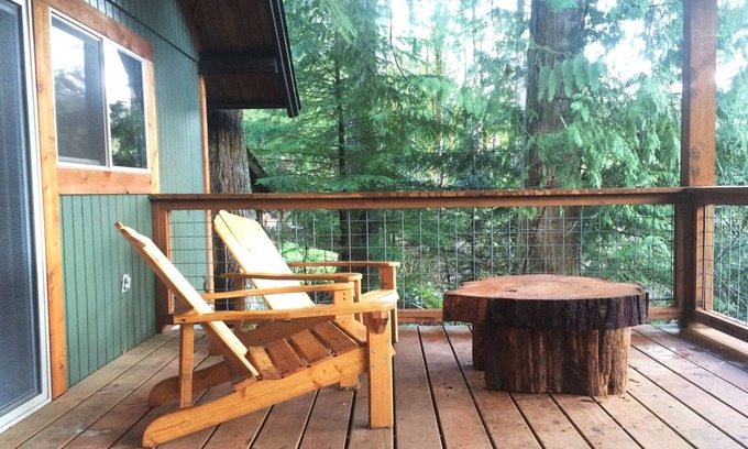 Cascade West Kabine | Charming A-Frame-Kabine mit Spektakuläre Cascade Mountain Views !!!