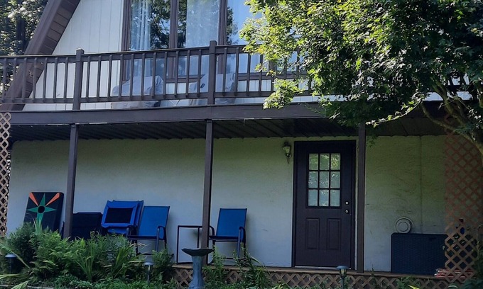 James Creek Haus | Charming and Spacious A-Frame minutes from James Creek Launch - Raystown Lake