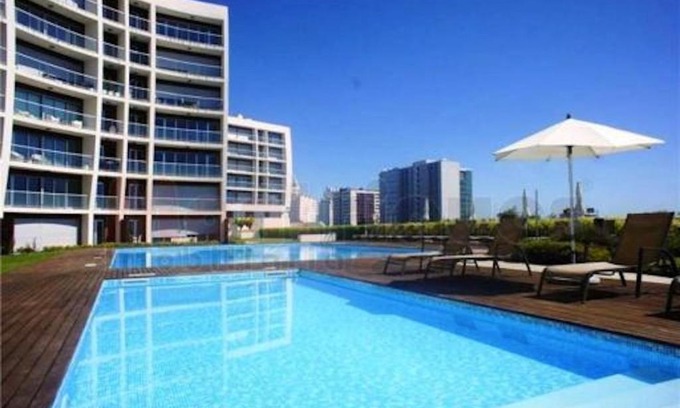 Parque das Nacoes Wohnung | Charming Apartment with Balcony & Pool