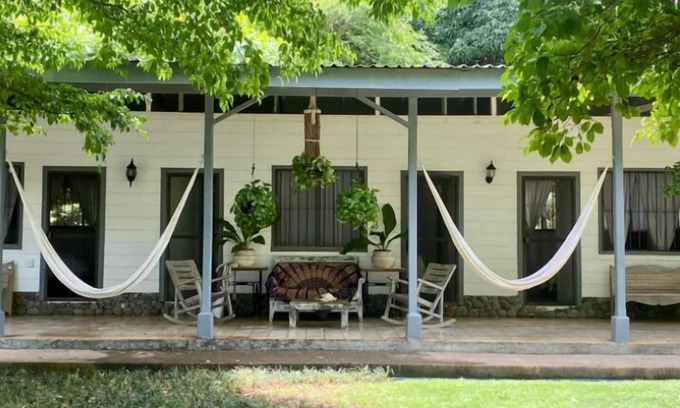 Coco Sunset Hills Haus | Charming Beachfront Family Vacation Home