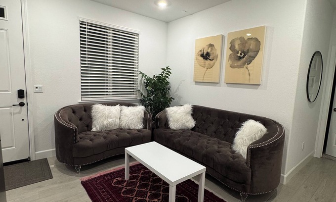 Antelope Haus | Charming brand-new 1-bedroom, 1-bath private suite