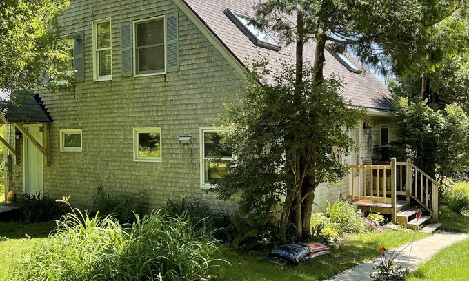 Stockton Springs Haus | Charming Cape Stil Haus am Strand auf Penobscot Bay