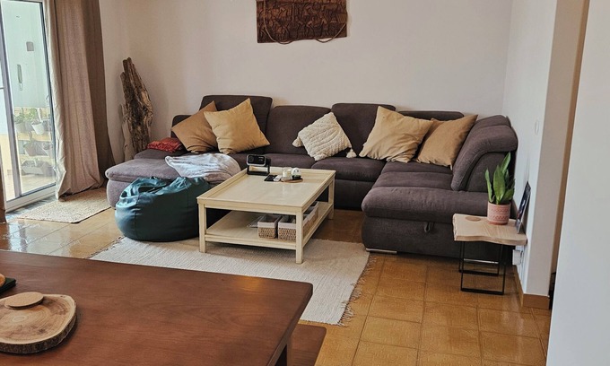 Consolacao Haus | Charming Coastal Rental – Surf, Seafood & Serenity