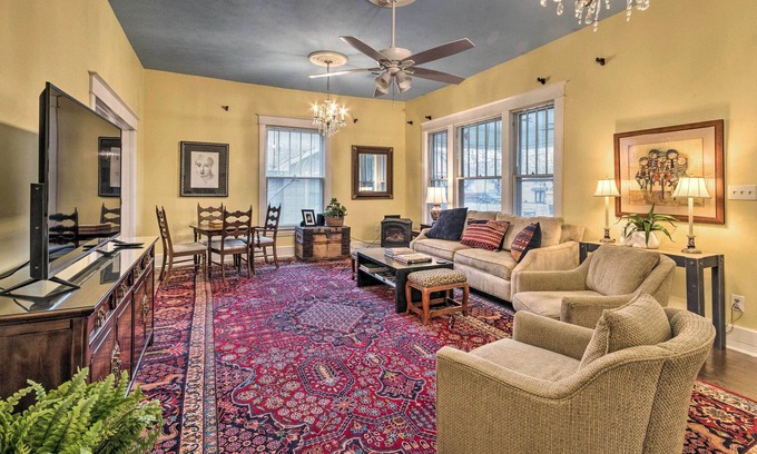 Conway Hütte | NEW! Charming Conway Home w/ Yard - Walk to Dtwn!