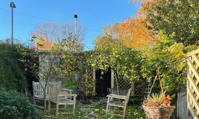 Sherborne Hütte | Enchanting 2BD Cottage Heart of Sherborne