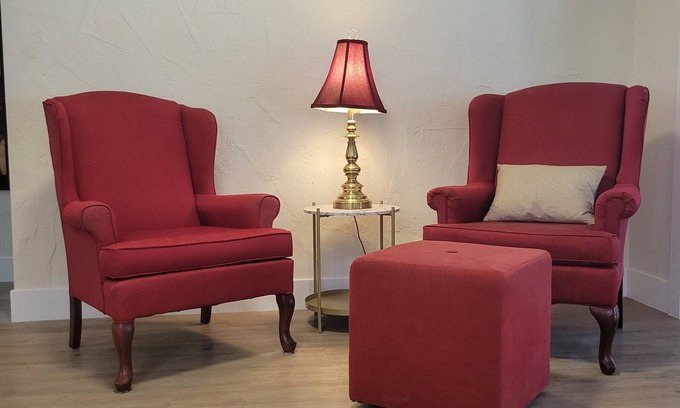 Grass Valley Hütte | Charming Cottage w/Yoga Space & Pac Man