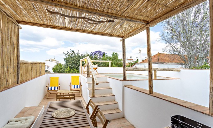 Santa Luzia Haus | Charming, cozy house with swimming pool