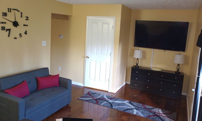 Odenton Eigentumswohnung | Charming Dc Metro: Your Perfect Odenton Getaway 3 Bedroom Condo by Redawning