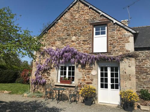 Plenee-Jugon Haus | Charming Gite in Brittany