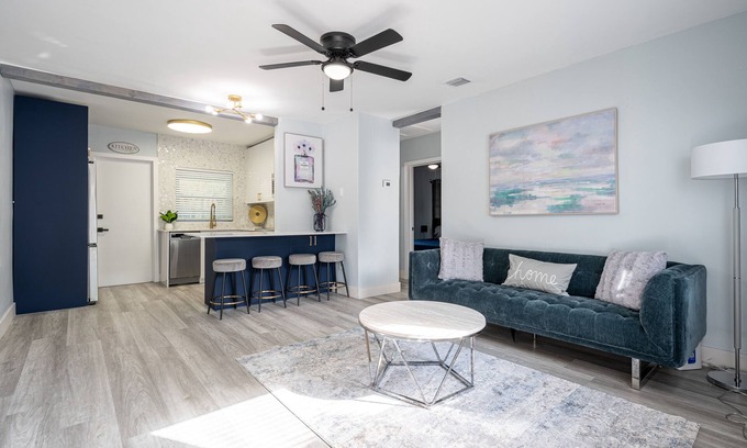 Lake Ridge Haus | Charming & Glamorous 2BR Retreat in Ft Lauderdale: Pool, Yard & Prime Location!